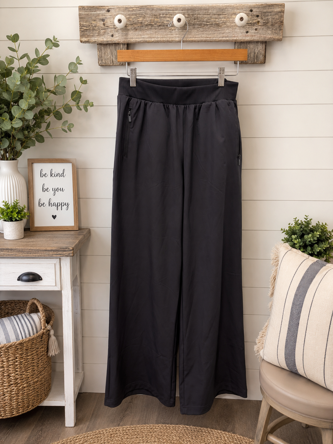 Everyday Athletic Pants