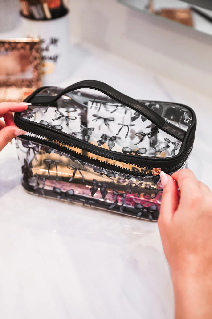 Voyager Bow Zip Bag