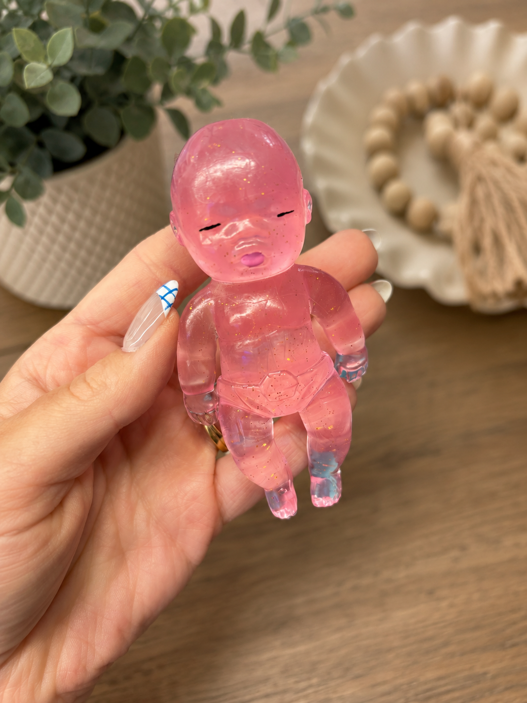 Medium Baby Squish