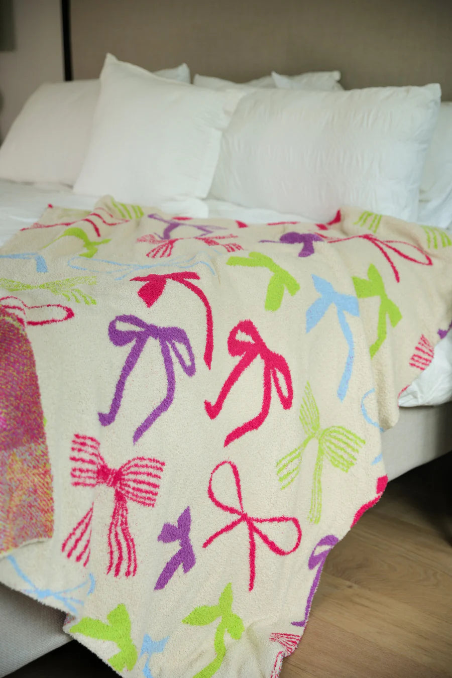 Daylight Bow Blanket